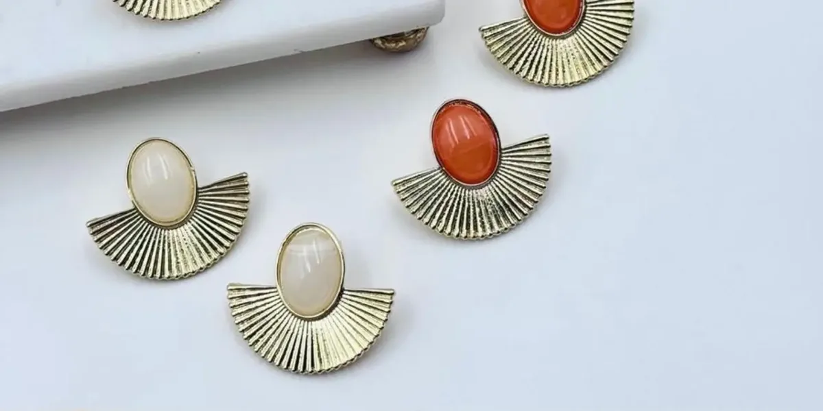 Yelpaze Küpe